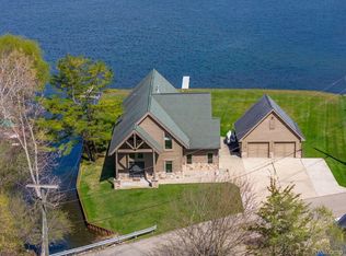 294 Harvard Dr, Howell, MI 48843