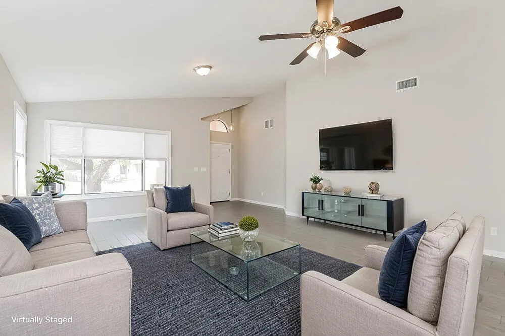 3 bed, 2.0 bath, 1733 sqft, $2,250 — Photo 4