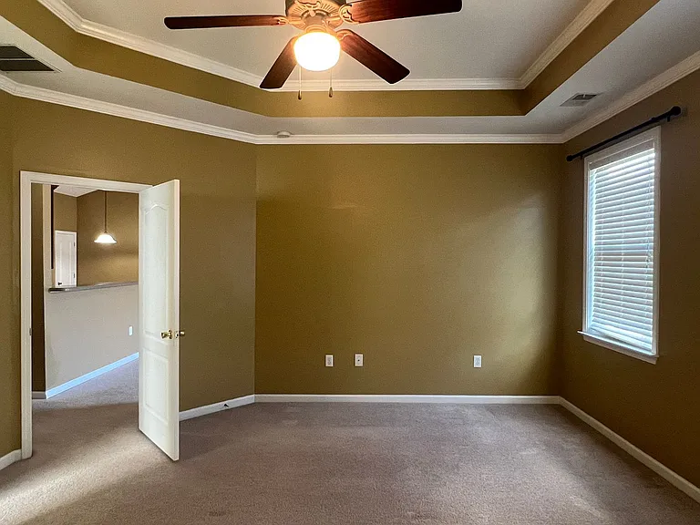 312 Hearthwood Dr — Photo 17