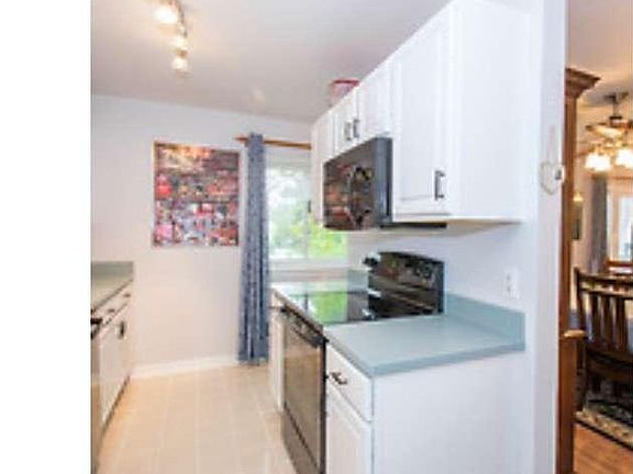 5th image of 4205 Eastview Ln #4205