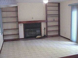 3rd image of 1210 Almond Dr