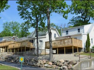 660 E Lake View Rd, Syracuse, IN 46567