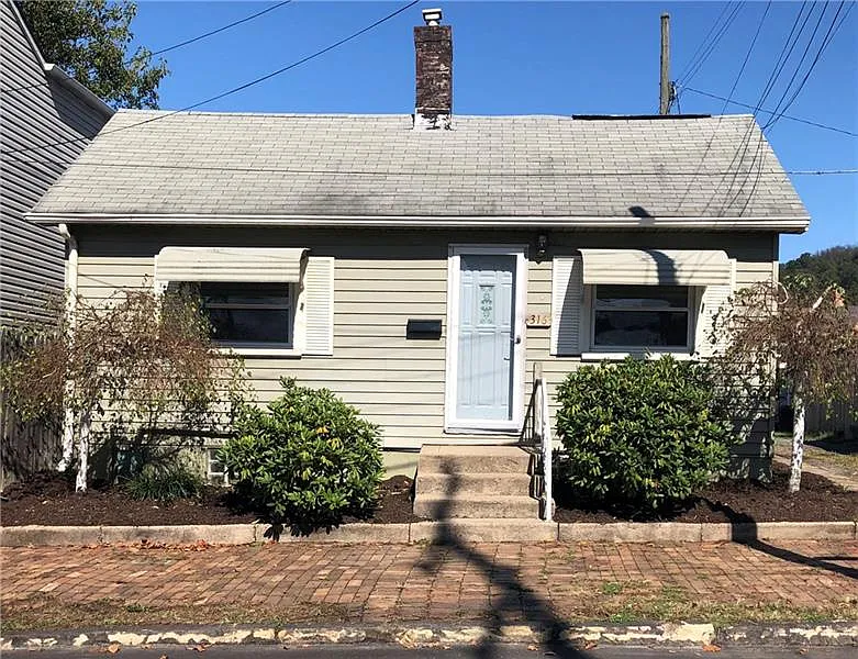 316 16th St photo 1