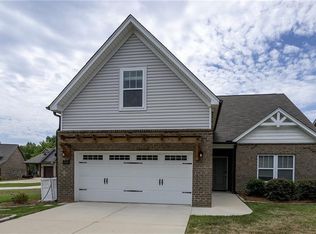 160 Broad Meadow Ct, Rural Hall, NC 27045