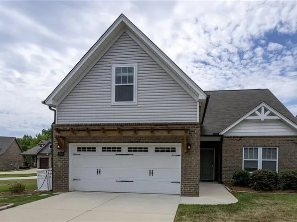 160 Broad Meadow Ct, Rural Hall, NC 27045