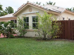 16268 SW 83rd St, Miami, FL 33193