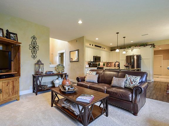 5th image of 7523 Emerald Woods Dr SE