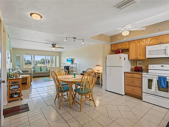 3rd image of 357 Joel BLVD #225