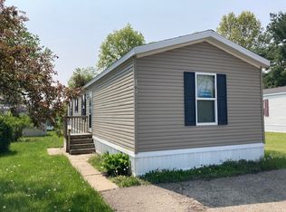 1107 Circle Dr, Jackson, MI 49201