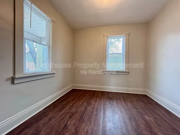 1126 Holt St — Photo 17