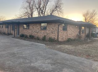 1006 E Main St #2, Edmond, OK 73034
