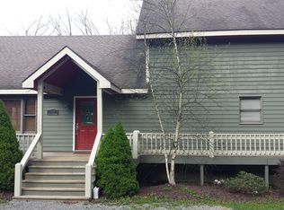 1364 Foster Rd, Oakland, MD 21550