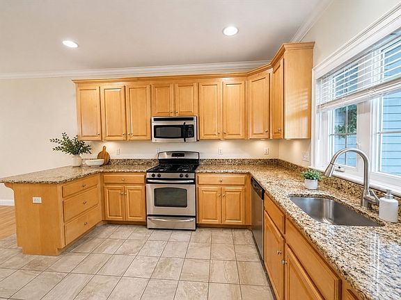 2nd image of 45 Meetinghouse Rd #45