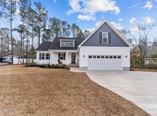 125 Pebble Beach Dr, Hampstead, NC 28443