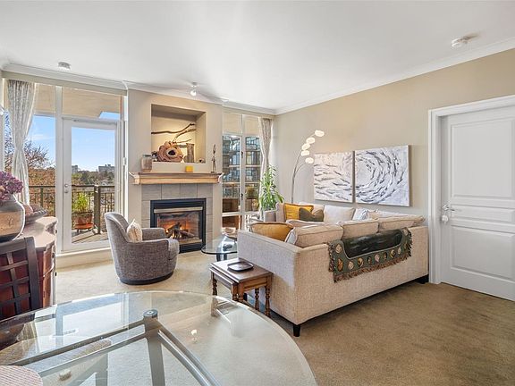 3rd image of 21 Dallas Rd #628