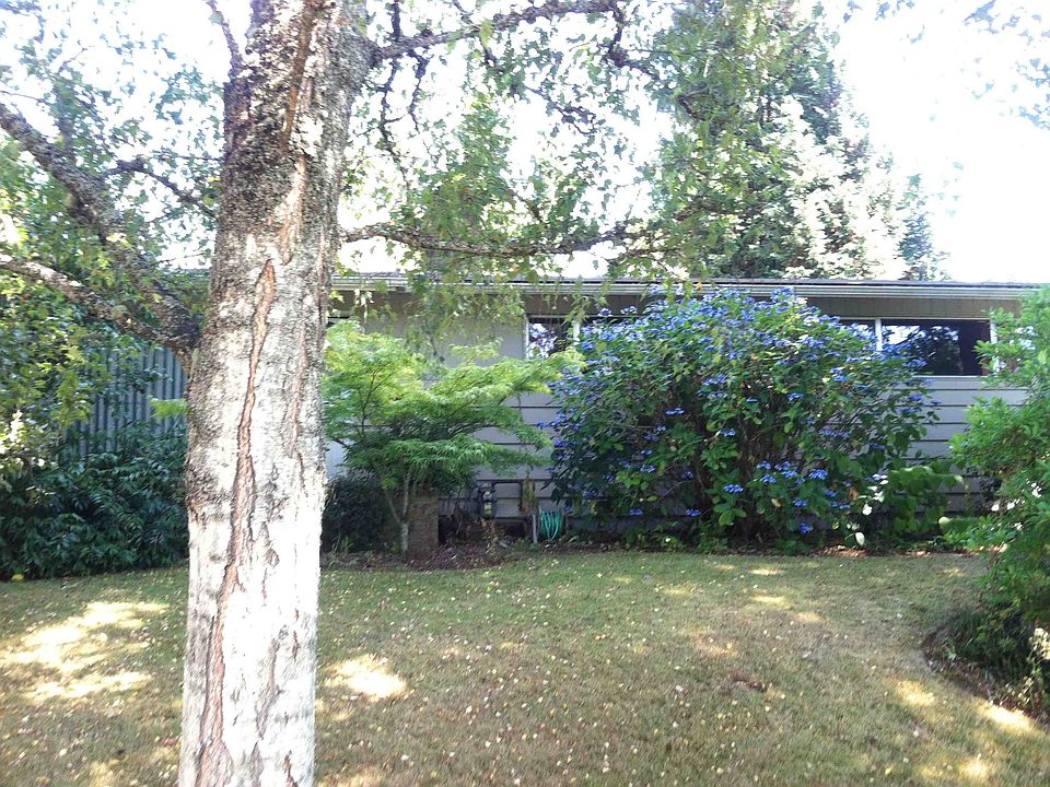 2nd image of 8762 25th Pl NE