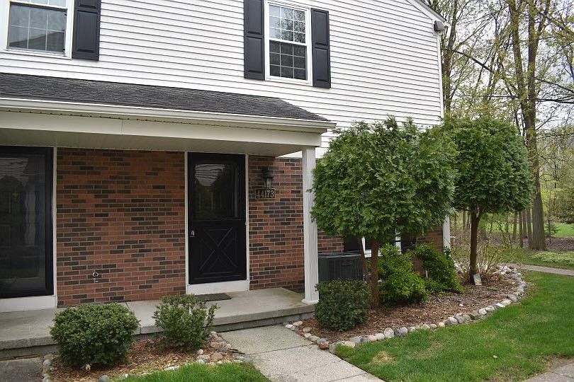 1st image of 44173 Providence Dr #327