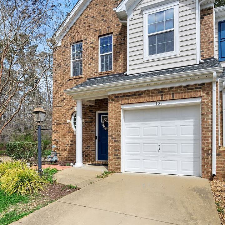 1st image of 101 Riva Ct