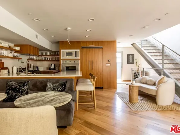 512 Brooks Ave APT 6, Venice, CA 90291