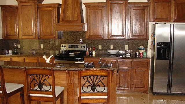 2nd image of 2703 Cottonwood St