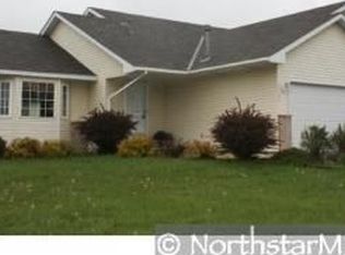 8760 Prestwick Pkwy N, Brooklyn Park, MN 55443