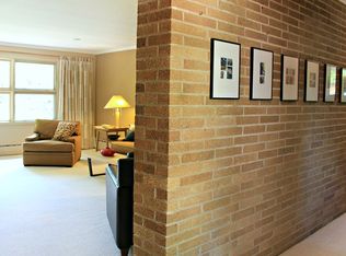 216 Dodson St, Geneva, IL 60134