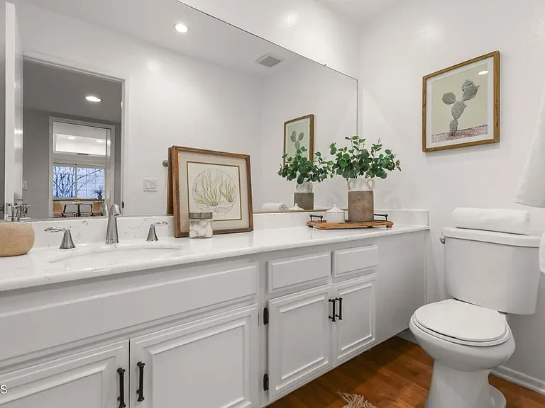 640 S Lake Ave #105 — Photo 34