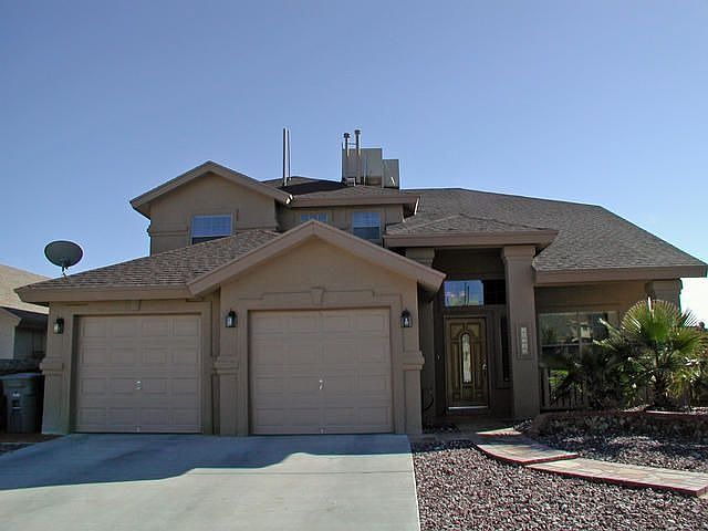 12388 Paseo Valle