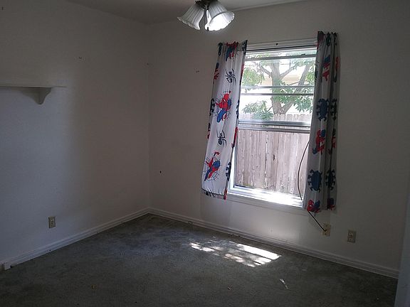 3rd image of 1105 Redondo Dr