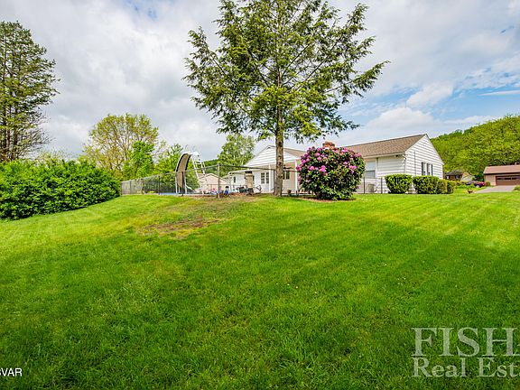 4th image of 1704 Clarion Dr