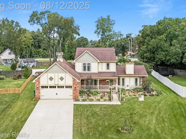 3579 Oak Meadows Ct, Commerce Township, MI 48382