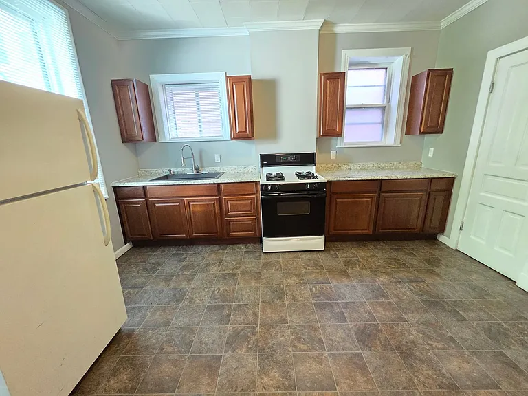 5005 Idaho Ave — Photo 2