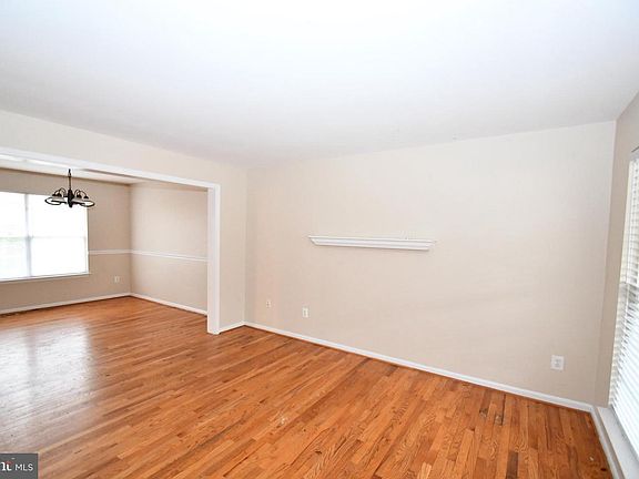 4th image of 17416 Terri Ct