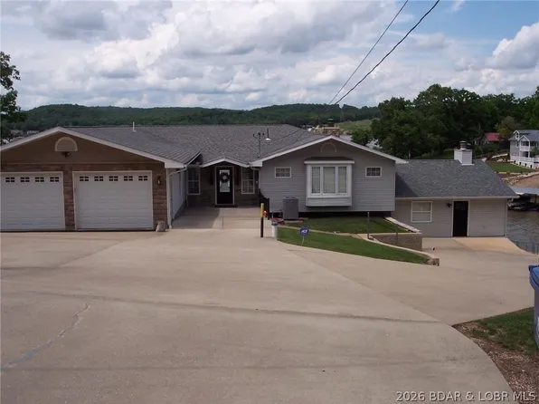 633 Storm Cove Dr, Linn Creek, MO 65052