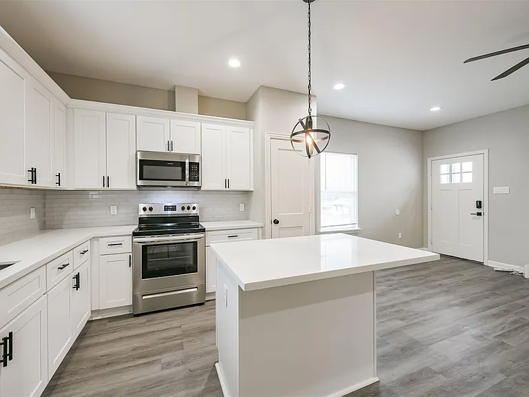 4405 Mallow St #B — Photo 8