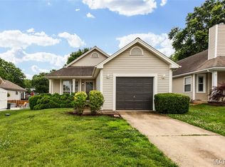 3026 Plum Creek Dr, Saint Charles, MO 63303