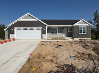 12712 S Elder Ave, Grant, MI 49327