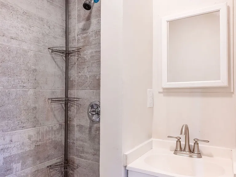 80 Menefee St — Photo 25