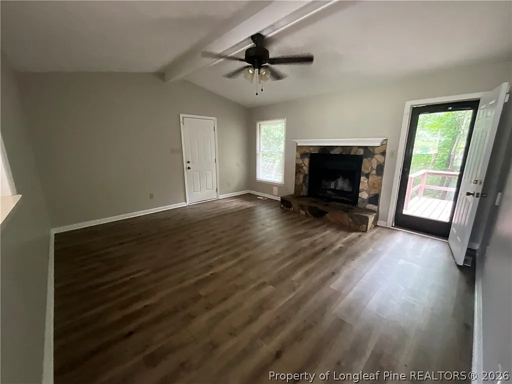 3 bed, 2.0 bath, 1092 sqft, $1,400 — Photo 4