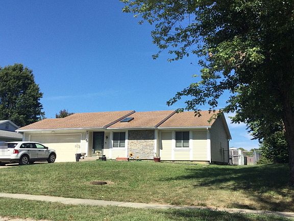2nd image of 614 W Sunrise Dr