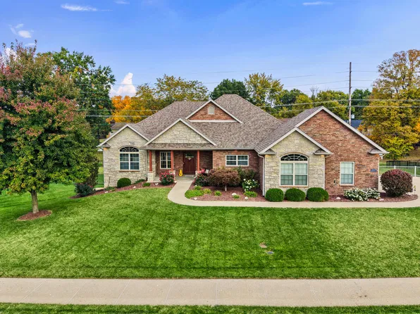 3909 Gailcrest Dr, Columbia, MO 65203