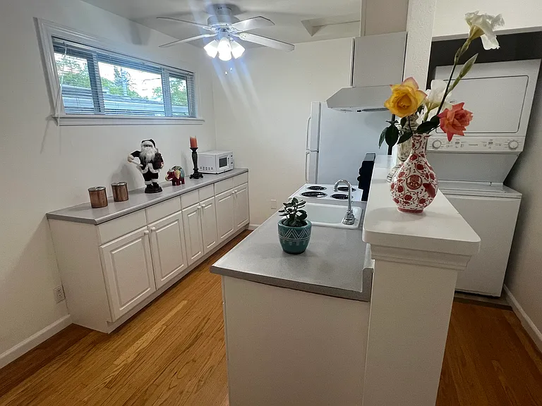 3715 Sacramento Ave — Photo 15
