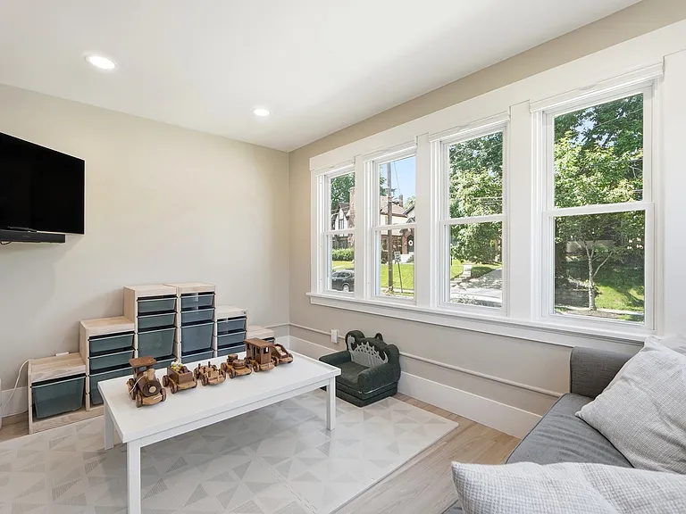 3601 Erie Ave #1 — Photo 24