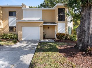 654 Cedar Side Cir NE, Palm Bay, FL 32905