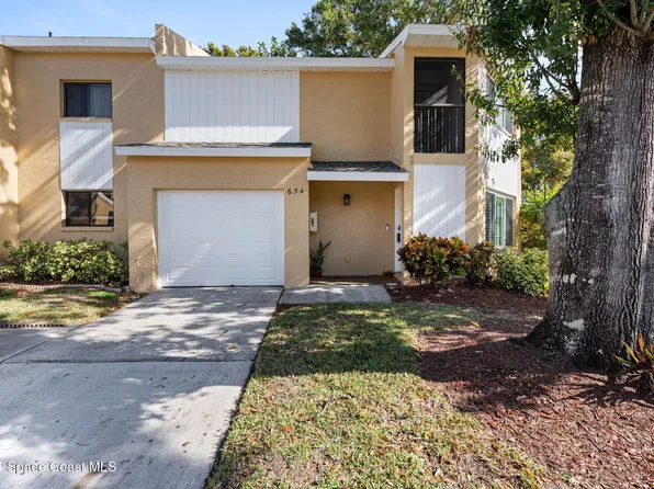 654 Cedar Side Cir NE, Palm Bay, FL 32905