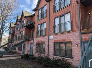 428 W Normal Pkwy #1, Chicago, IL 60621