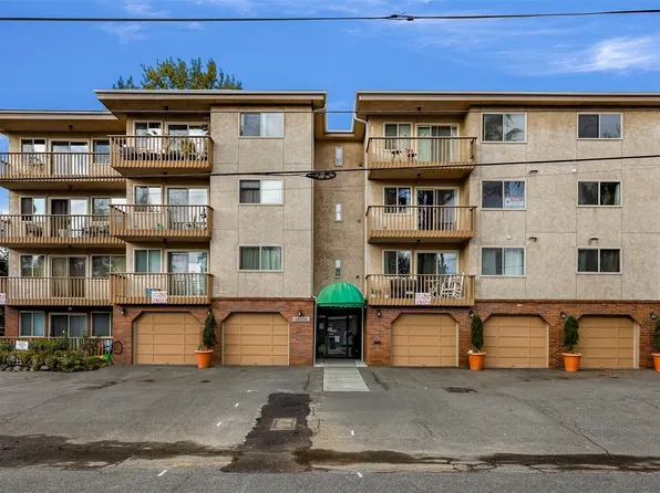 12035 32nd Avenue NE #202, Seattle, WA 98125