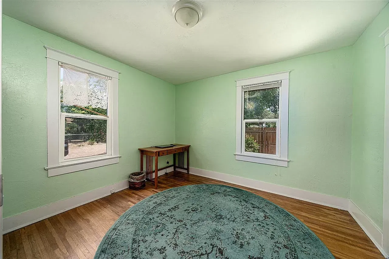 4 bed, 1760 sqft, $2,200 — Photo 4