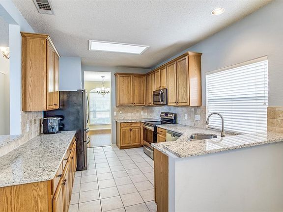 4th image of 11393 Clover Knoll Dr