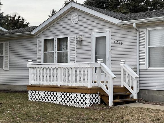 3rd image of 2219 Dennis St #85